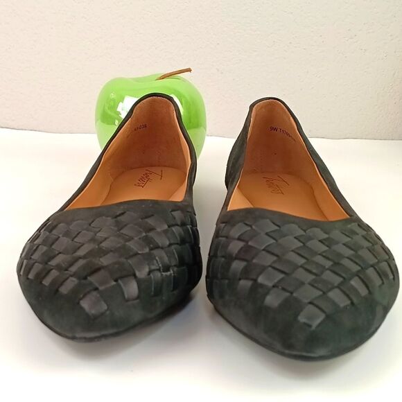 Trotters Black Woven Loafers - Picture 2 of 8